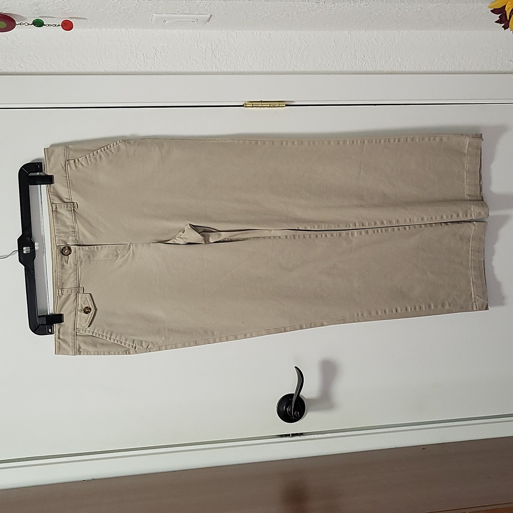 Women's Khaki pants